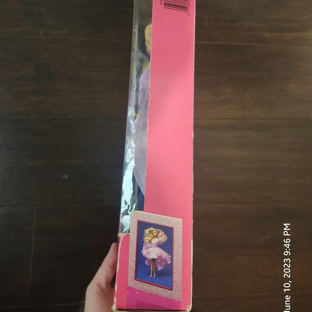 1989 Vintage Barbie Lavender Locks View 6